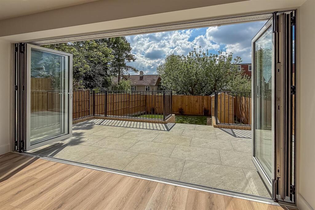 Additional image 15 of Birchmead Close, New Greens, St. Albans