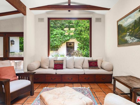 1821 Old Ranch Rd, Los Angeles, CA 90049