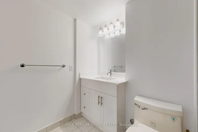 Additional image 23 of 175 Bamburgh Circ Unit #1411