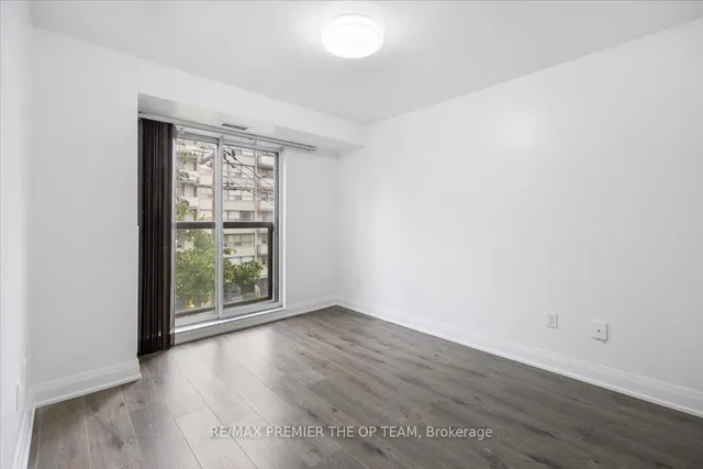 房产图片 22 - 多伦多斯帕迪纳路800号401单元