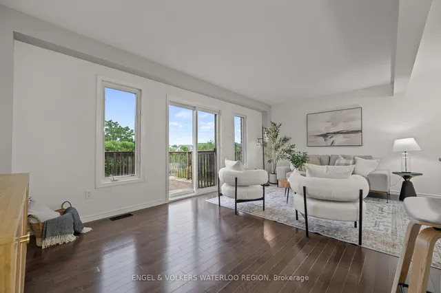 Additional image 19 of 6 Upper Mercer St Unit D16