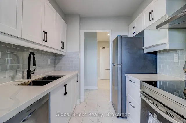 Additional image 10 of 1455 Lawrence Ave Unit 2006
