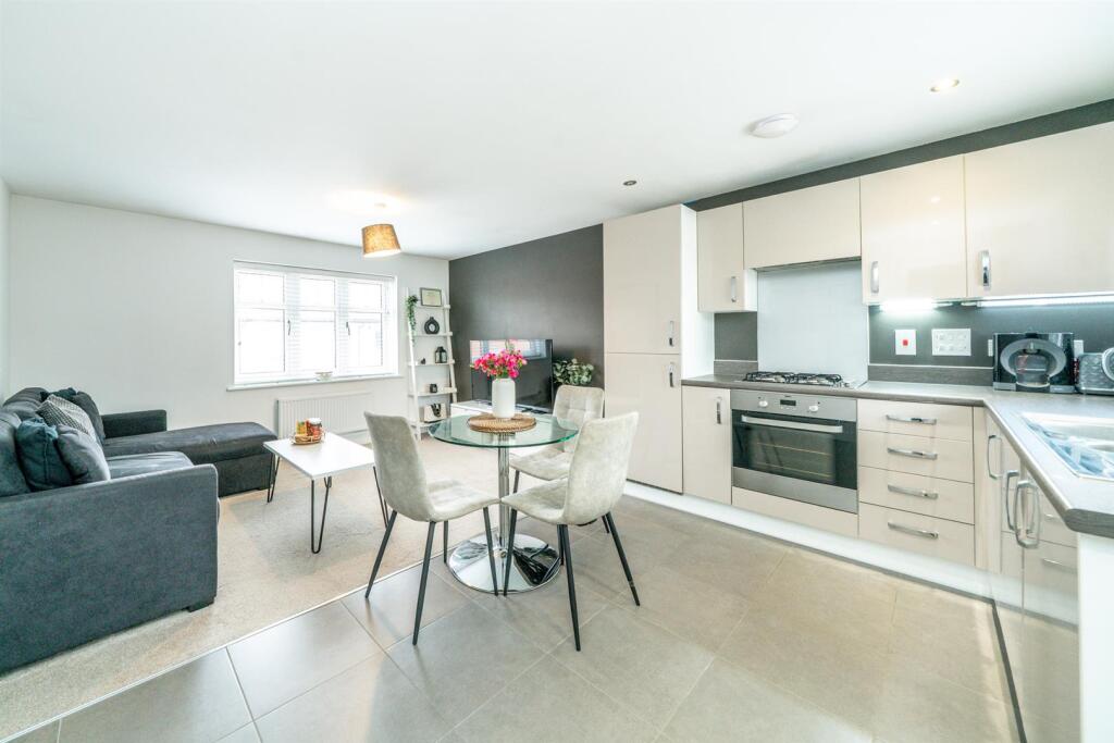 Additional image 6 of Kestrel Way, St. Albans