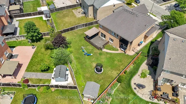 Additional image 50 of 48 Monabelle Cres