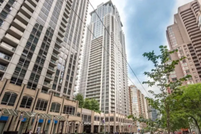 761 Bay St Unit 2702