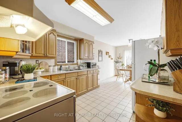 Additional image 14 of 22 Donna Dr