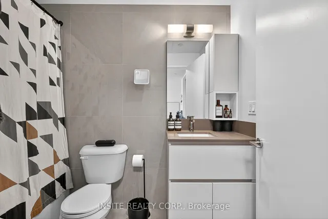 Additional image 24 of 15 Baseball Pl Unit 806