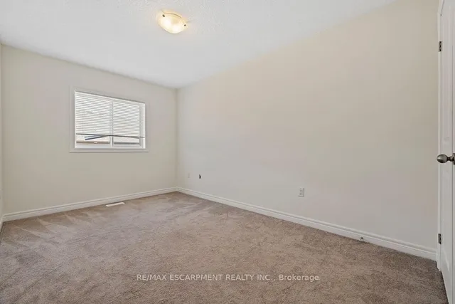 Additional image 33 of 34 Dayman Dr