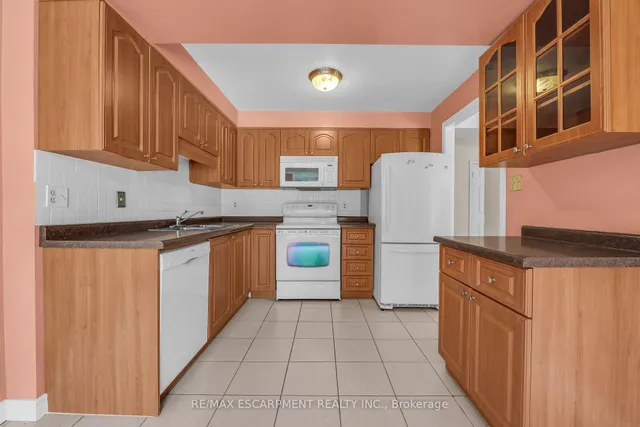 Additional image 16 of 67 Caroline St Unit 203