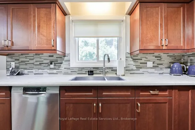 房产图片 17 - 1343 格罗斯文诺街