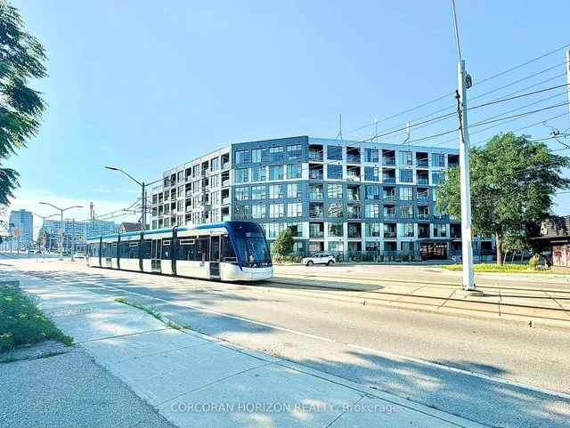 Additional image 20 of 690 KING St Unit 606