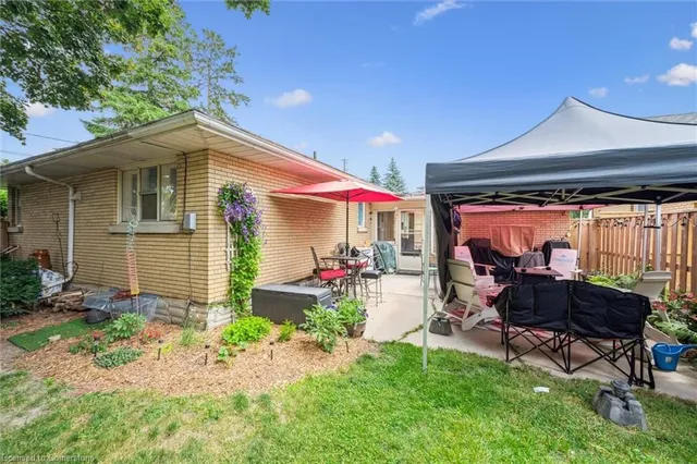 Additional image 40 of 143 Bruce St