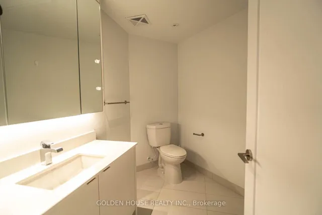 Additional image 16 of 1 Edgewater Dr Unit 415