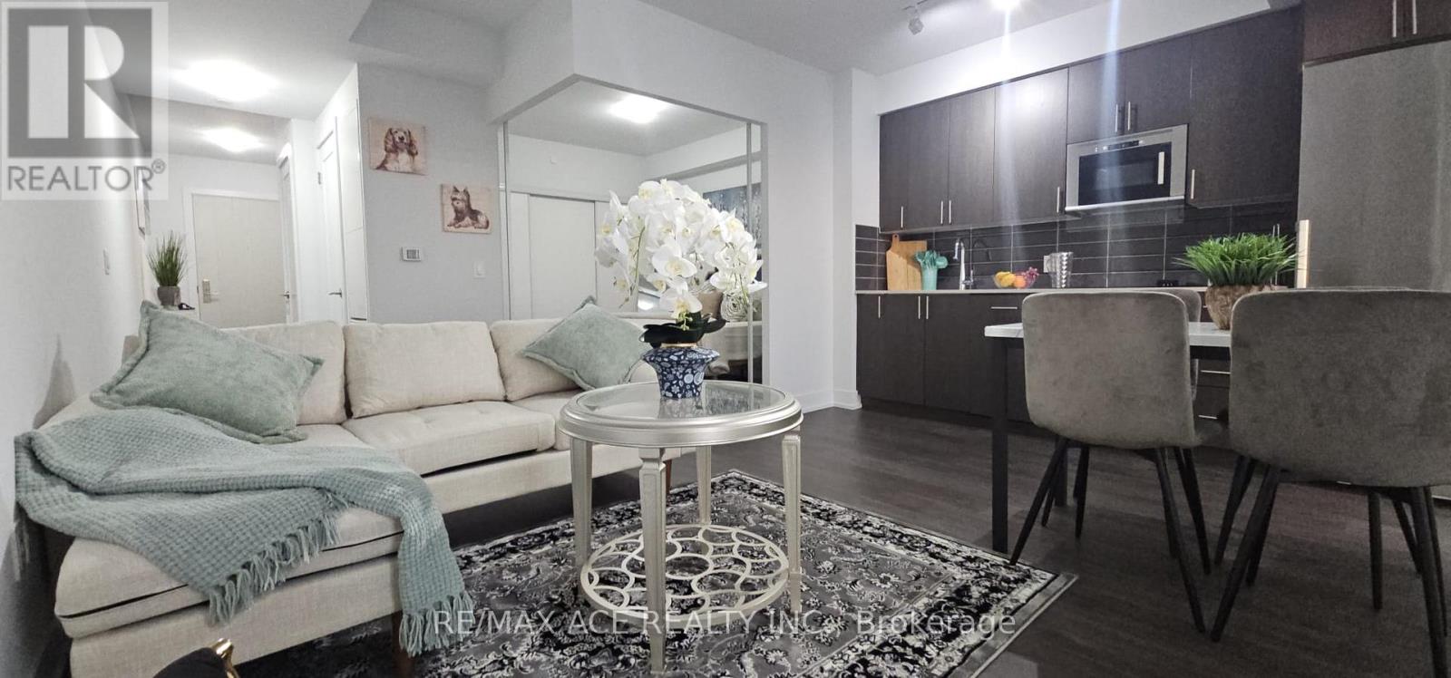 1402 - 2550 SIMCOE STREET N|Oshawa (Windfields), Ontario L1L0R5