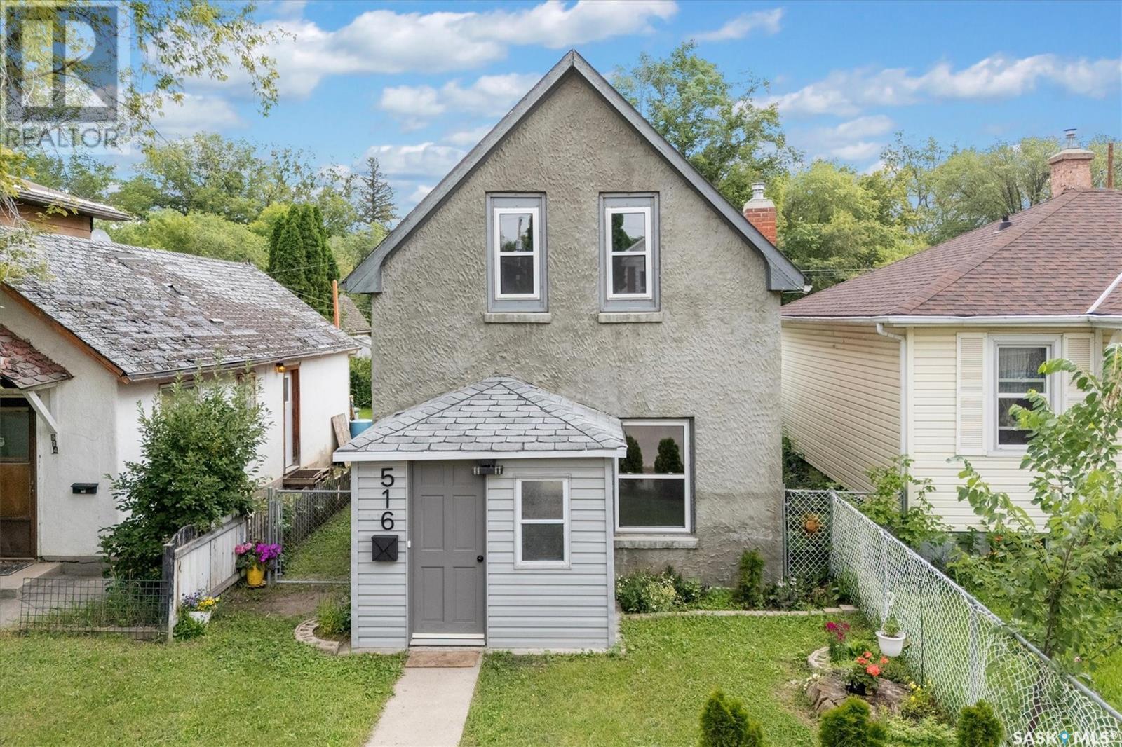 516 F AVENUE S|Saskatoon, Saskatchewan S7M1T7