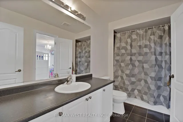 Additional image 35 of 3 Fallowfield Rd