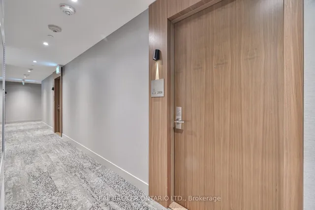 Additional image 2 of 1926 Lake Shore Blvd Unit 2006