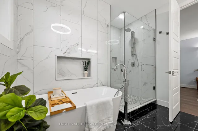 Additional image 24 of 24 Sylvia St