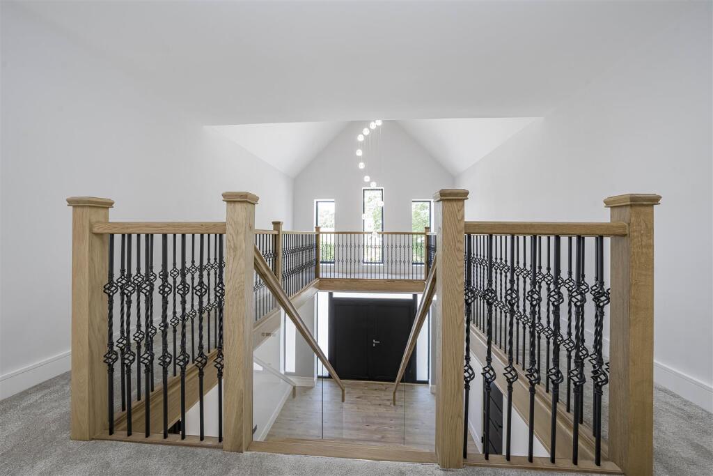 Additional image 27 of Mount Pleasant Lane, Bricket Wood