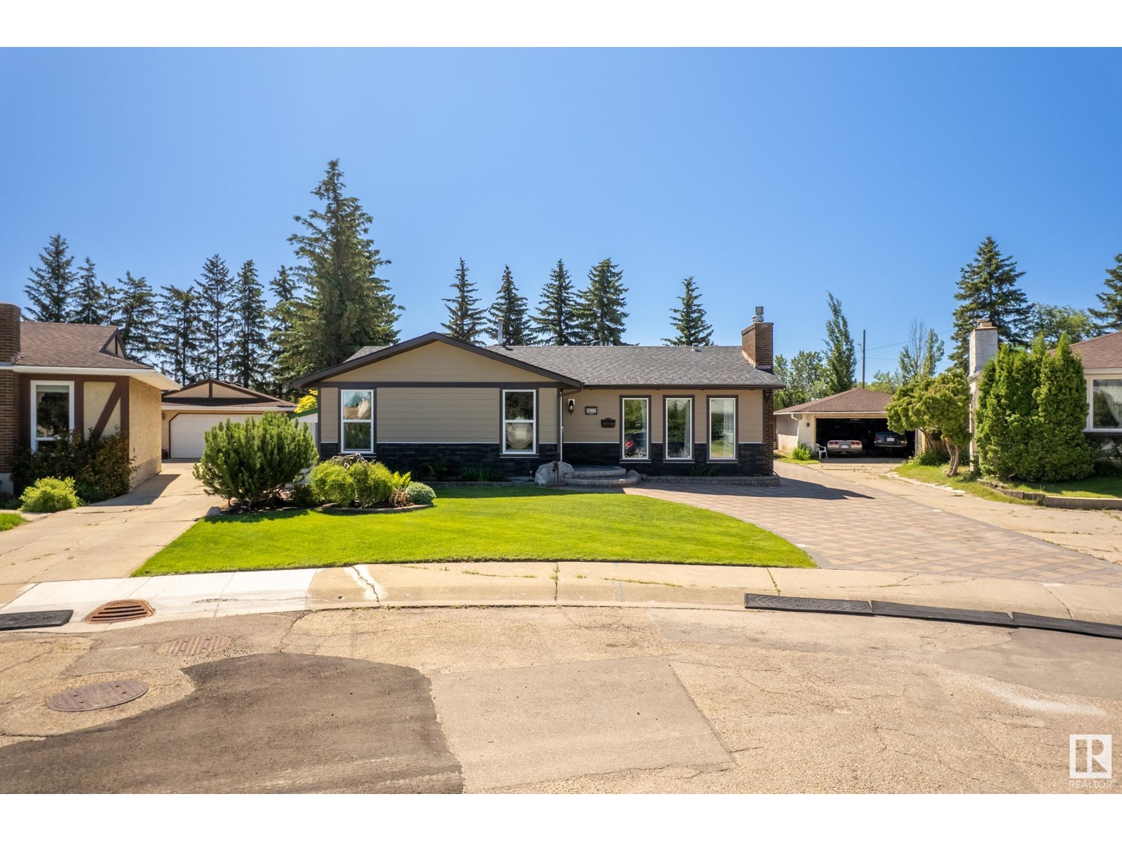 17903 87A AV NW|Edmonton, Alberta T5T0Z3