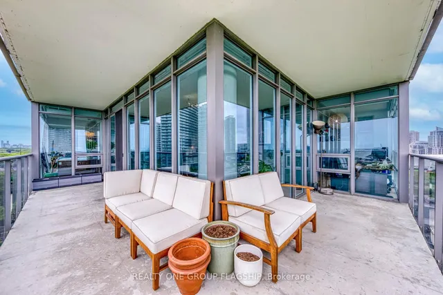 Additional image 28 of 88 Park Lawn Rd Unit 1105