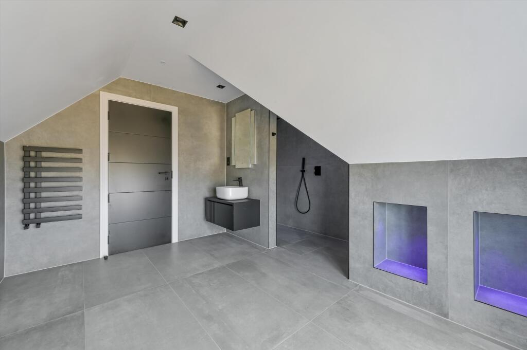 Additional image 50 of Brookmans Avenue, Brookmans Park, Hatfield, Hertfordshire, AL9