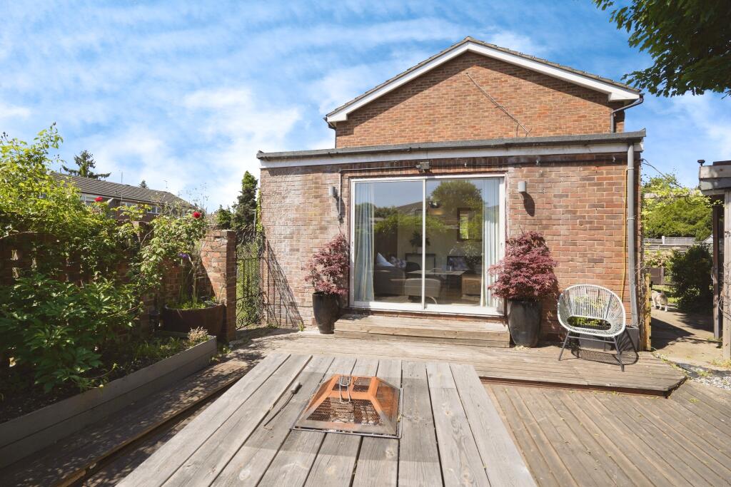 Additional image 3 of Manor Close, Hatfield, AL10