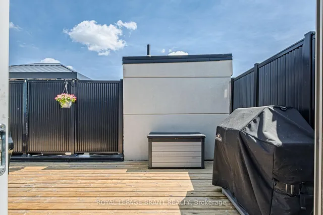 房产图片 41 - 422 Athabasca Common