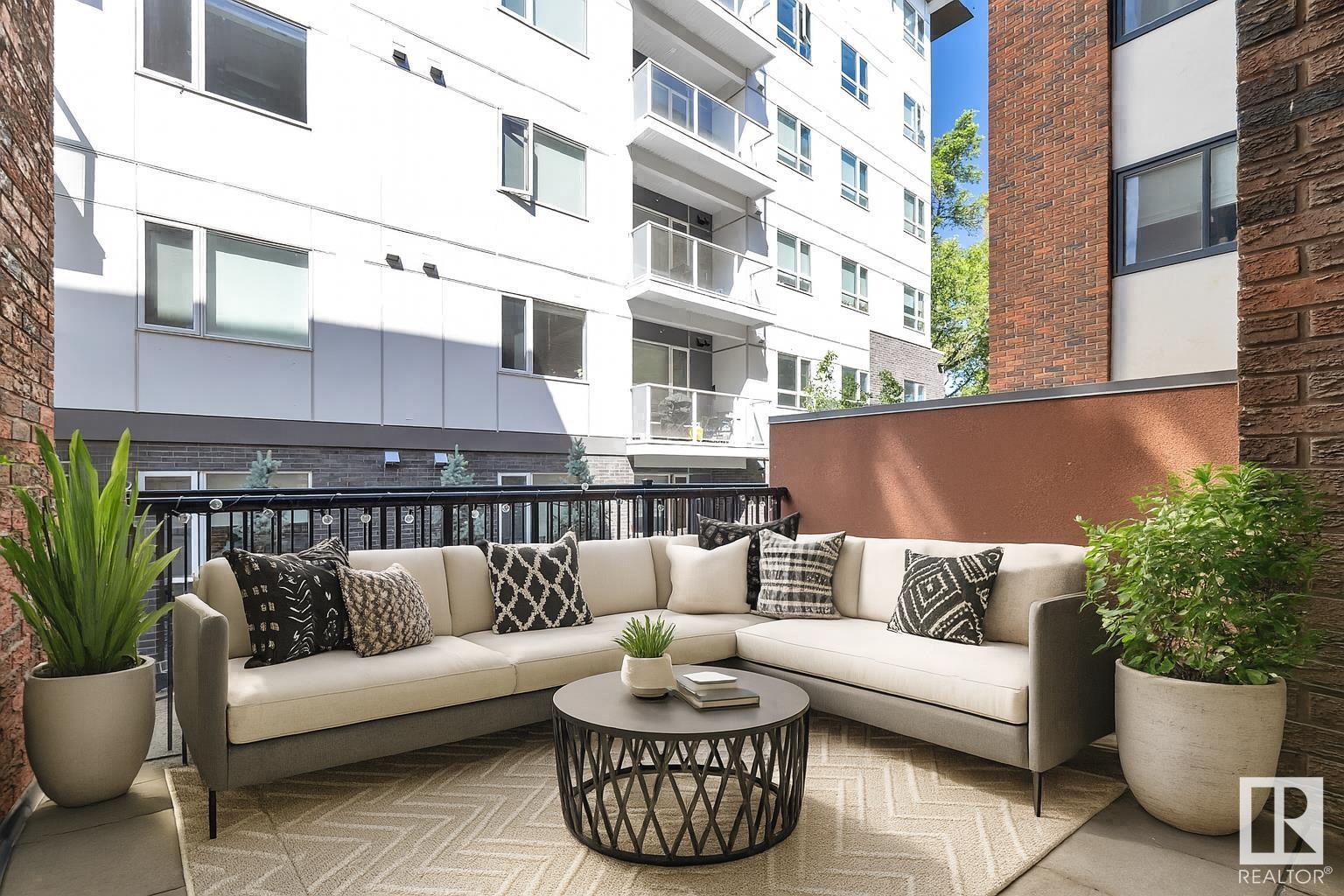 #105 11011 86 AV NW|Edmonton, Alberta T6G0X1