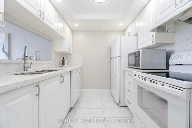 Additional image 7 of 1470 Midland Ave Unit 807