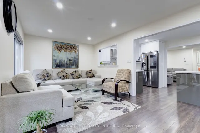 Additional image 14 of 11 Hoover Rd