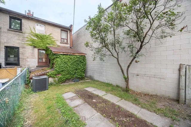 Additional image 32 of 2398 St Clair Ave