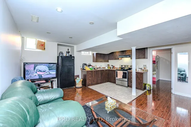 Additional image 37 of 44 Templehill Rd