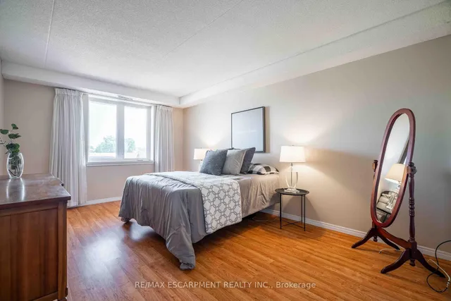 房产图片 26 - 416 Limeridge Rd 单元 216