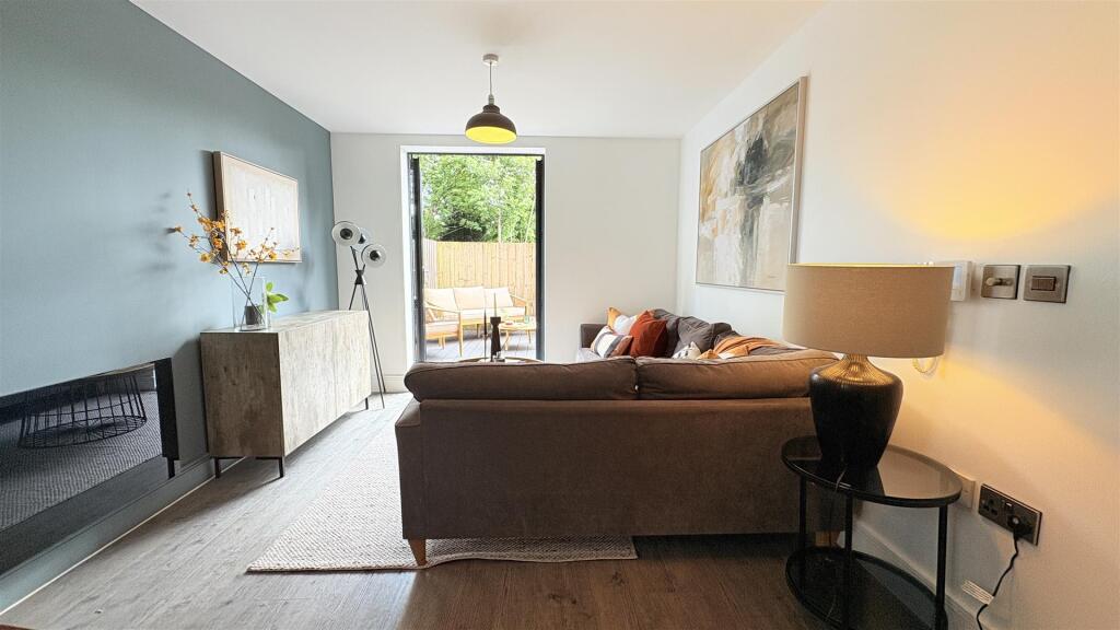 Additional image 9 of Moseley Central, Moseley