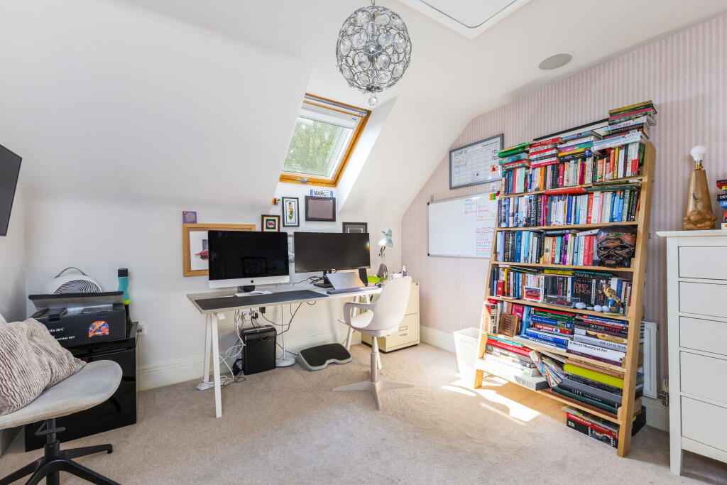 Additional image 16 of Sevenacres, Welwyn, AL6