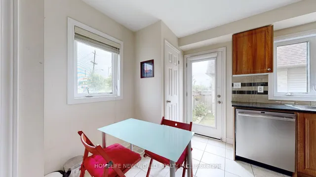 房产图片 16 - 49 Kawneer Terr