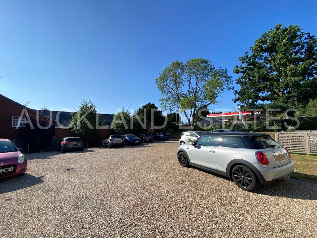 Additional image 21 of Swan Lodge, Brookmans Park