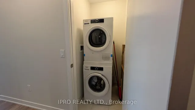 Additional image 10 of 600 North Service Rd Unit 222