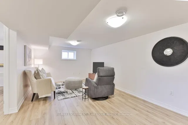 Additional image 30 of 149 East 33rd St