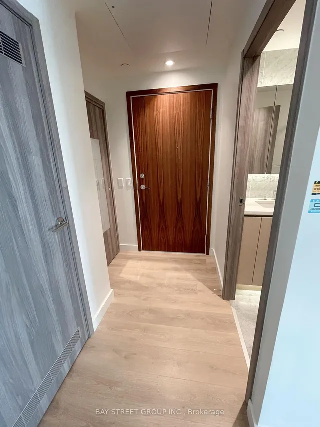 Additional image 16 of 85 Mcmahon Dr Unit 707