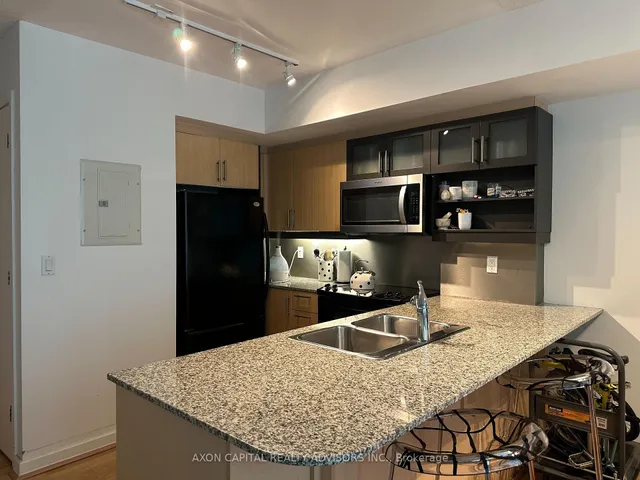 350 Wellington St Unit M32