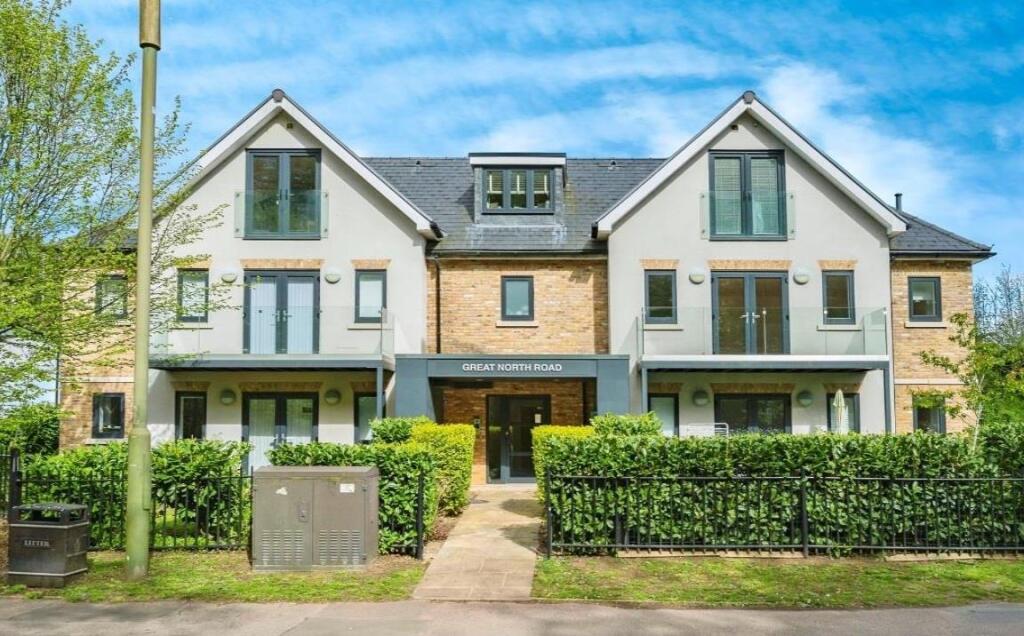 Property image for Great North Road, Welwyn AL6 0TA