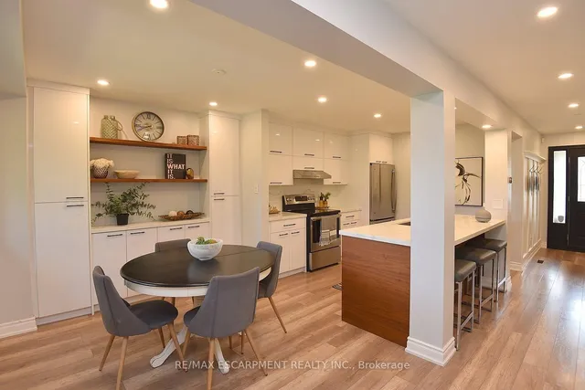 Additional image 15 of 459 Woodview Rd Unit 4