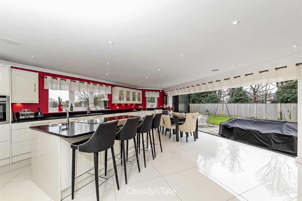 Additional image 8 of Linden Crescent, St. Albans