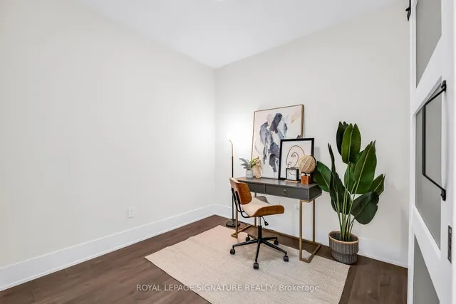 Additional image 21 of 118 Merchants' Wharf Unit 517