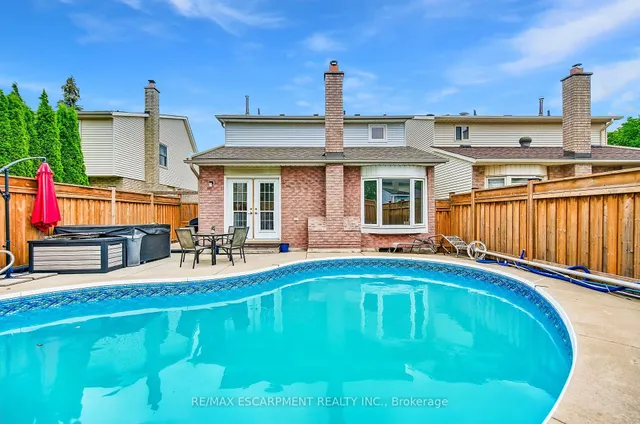 Additional image 44 of 27 Dalton Cres
