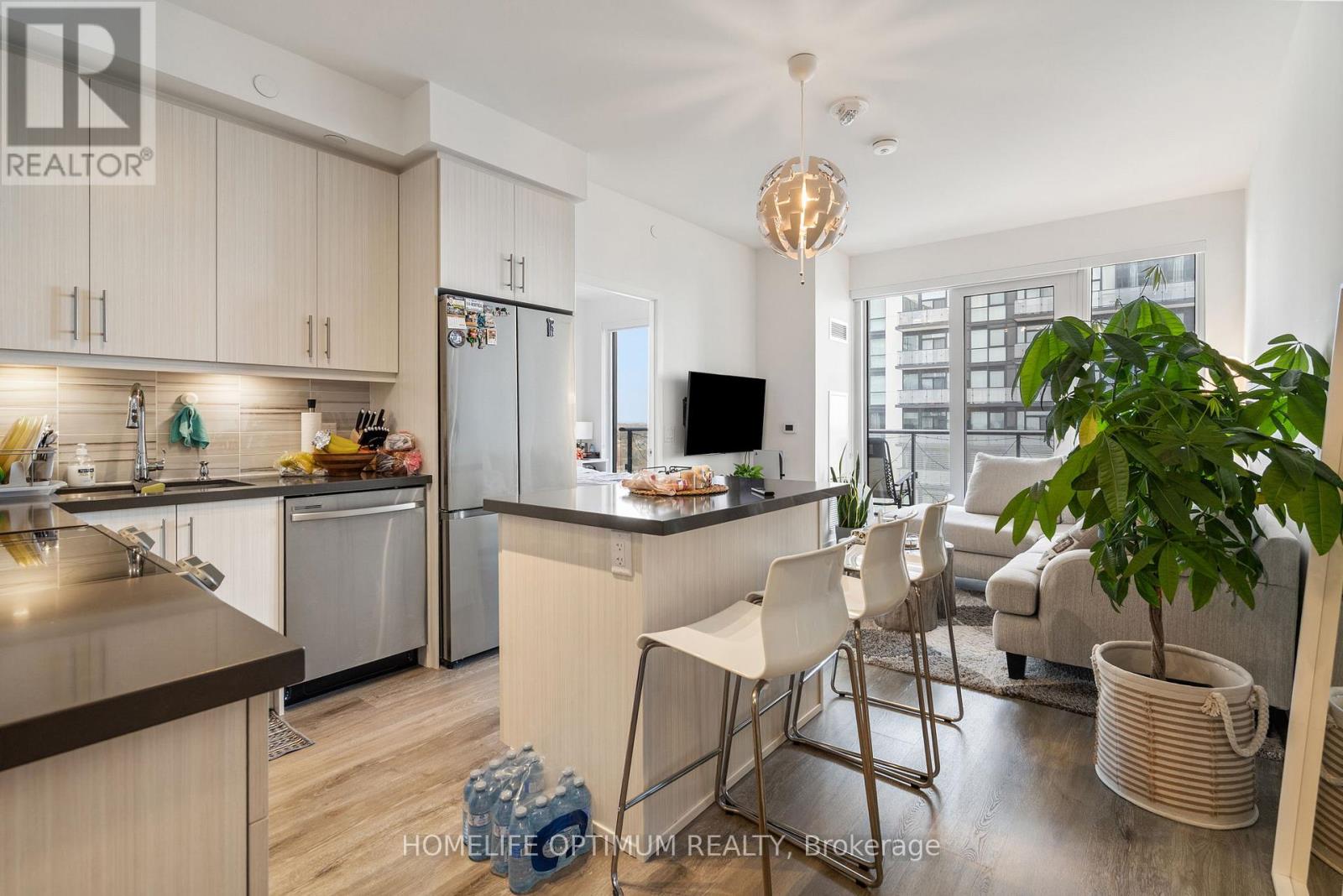 1704 - 95 ONEIDA CRESCENT|Richmond Hill (Langstaff), Ontario L4B0H5