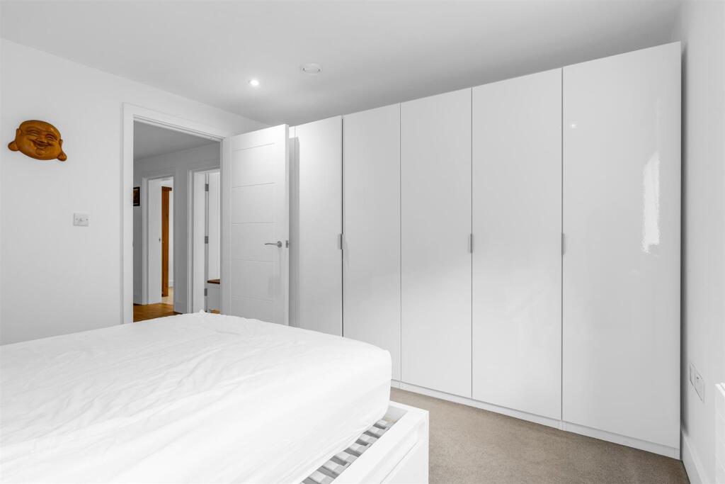 Additional image 8 of 80 Great North Road, Welwyn