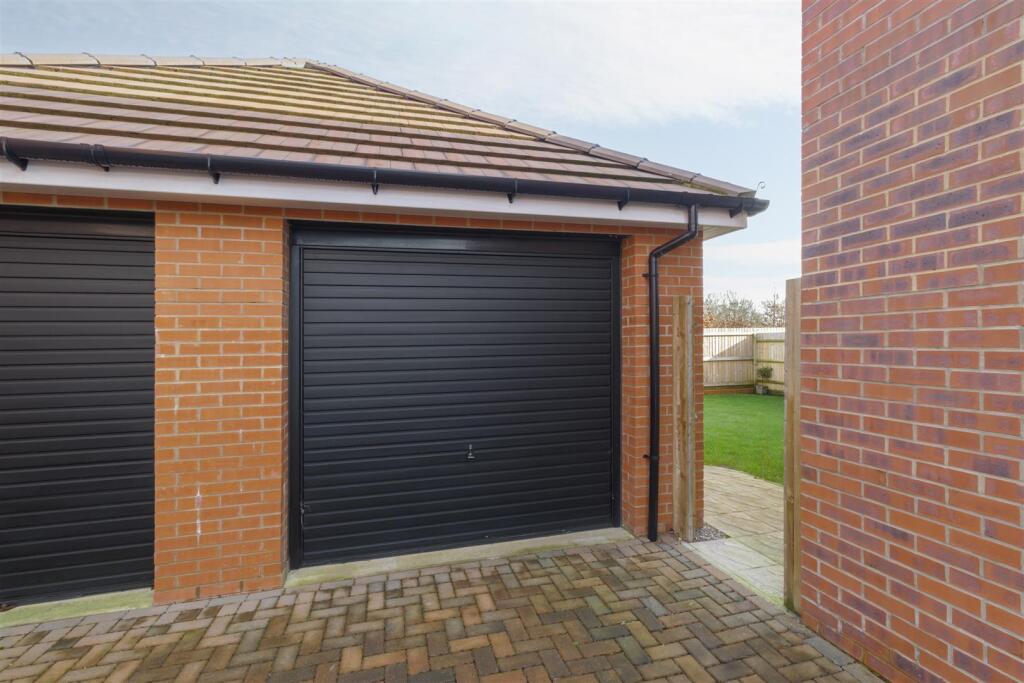 Additional image 20 of Cane Drive, Bricket Wood, St. Albans